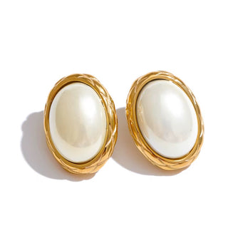 Pearltastic gold earrings