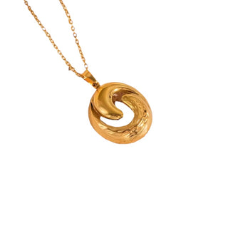 Golden flow necklace