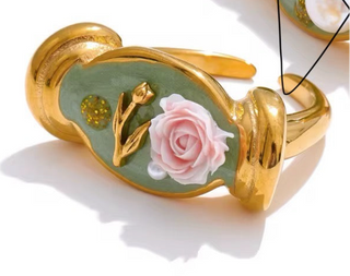 Rose tulip gold ring