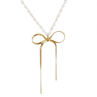 Coquette bow necklace