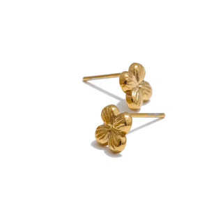 Small flower earring